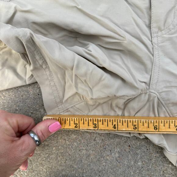 Columbia Coral Point II Shorts Beige Nylon Omnishade NWT 6" Inseam LARGE NWT - Picture 8 of 8